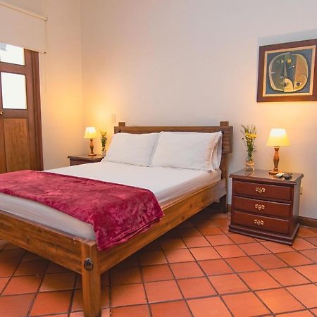Hotel Colina De San Antonio Cali Esterno foto