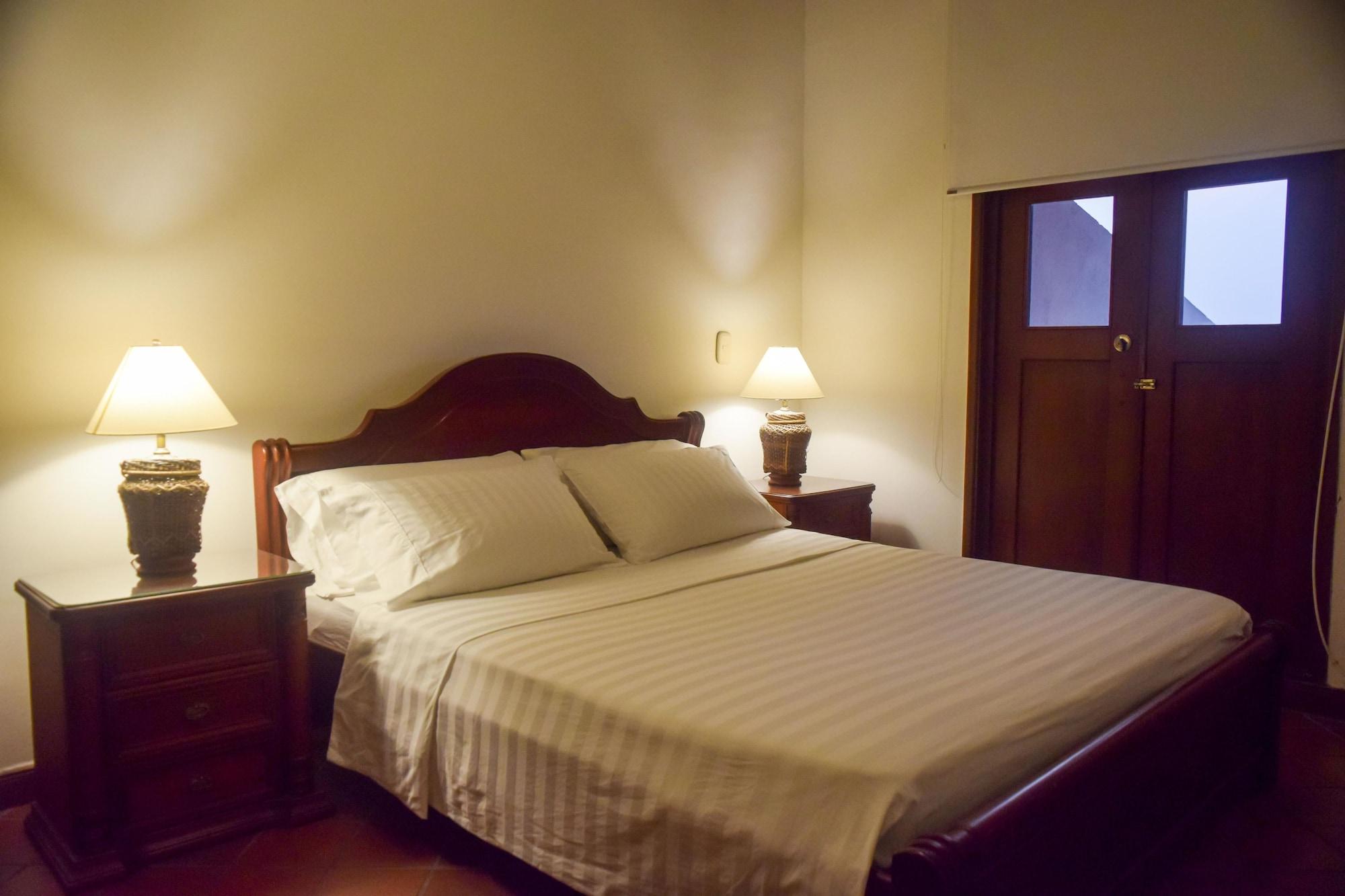Hotel Colina De San Antonio Cali Esterno foto