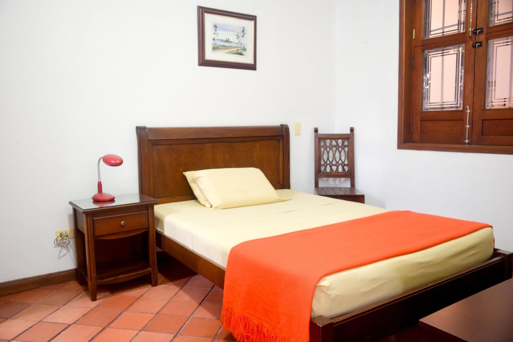 Hotel Colina De San Antonio Cali Esterno foto